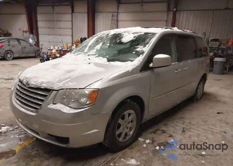 2010 Chrysler Town & Country Touring из США, поврежденный, VIN 2A4RR5D12AR271771